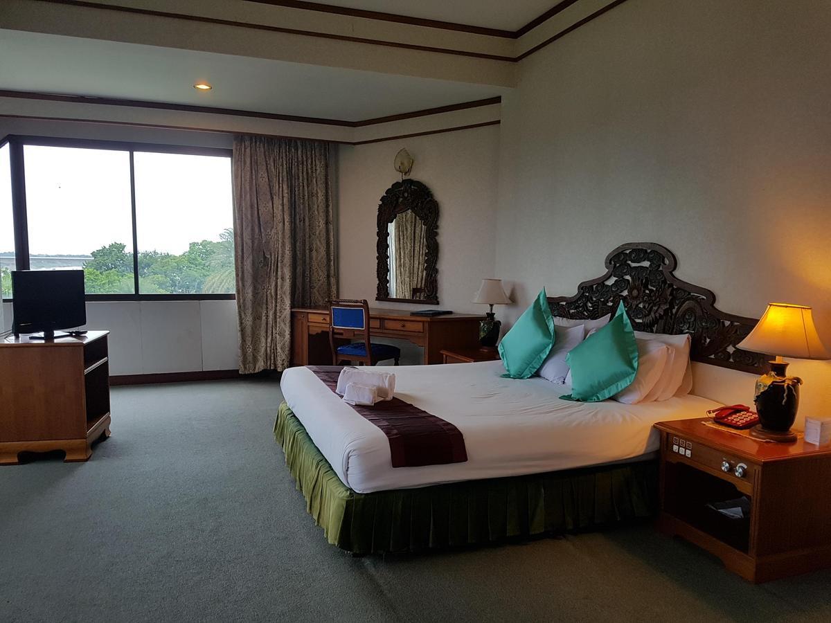 Royal Mekong Riverside Hotel Нонгкхай Экстерьер фото